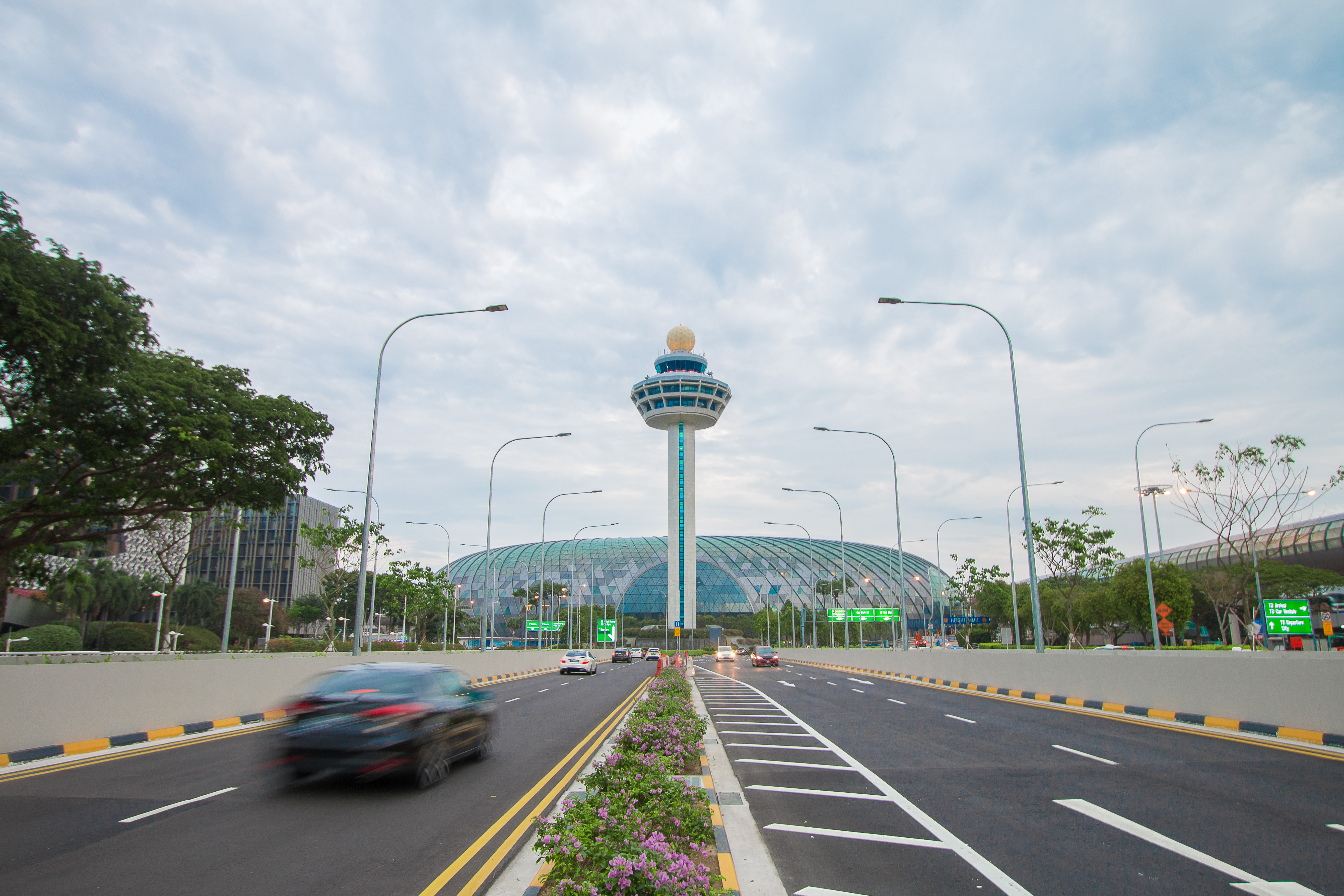 Jewel Changi Airport Boulevard architecture and landscaping
