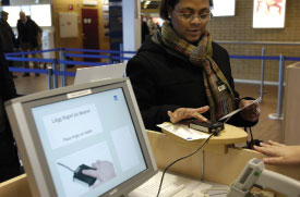 Biometric Terminal Susanne Dahlberg, commercial director, SAS Sverige: “Identifying themselves by providing fingerprints will facilitate our customers’ travel and is entirely voluntary, since the use of ordinary ID documents is still an option. Personal integrity is protected because the information concerning the fingerprint is erased at the end of the flight.”