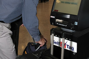 US airport trials self-tagging