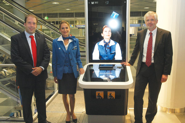 The InfoGates were officially opened by Project Manager Manfred Zötl; Information Services Representative Petra Richterstetter; and Head of IT at Munich Airport, Michael Zaddach. (Photo: Werner Hennies Copyright: Flughafen München GmbH, Corporate Communication)