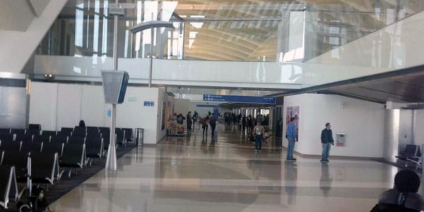 Designed to enhance the passenger experience, with electrical outlets and USB ports for charging personal mobile phones, tablets, and laptops, installed in the seating area Designed to enhance the passenger experience, with electrical outlets and USB ports for charging personal mobile phones, tablets, and laptops, installed in the seating area