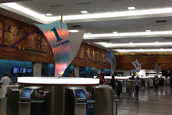 Hawaiian Airlines first in the US to adopt completely self-tagging system Hawaiian Airlines first in the US to adopt completely self-tagging system