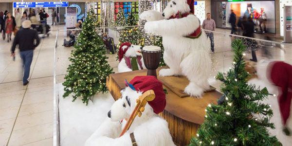 One of the special festive performances taking place at Frankfurt Airport.