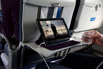 United extends wireless IFE service to regional jet fleet