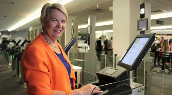 New Zealand Customs Minister Nicky Wagner unveiled the nine new SmartGates at Auckland Airport.