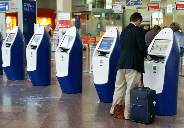 The New Generation Kiosk is part of Air France-KLM’s strategy to embrace new technology to improve operations and enhance the passenger experience. 