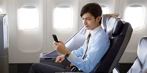 ANA WiFi Service and ANA Sky Live TV are now available on board ANA’s Japanese domestic services.