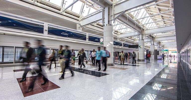 dxb-concourse-d-passengers