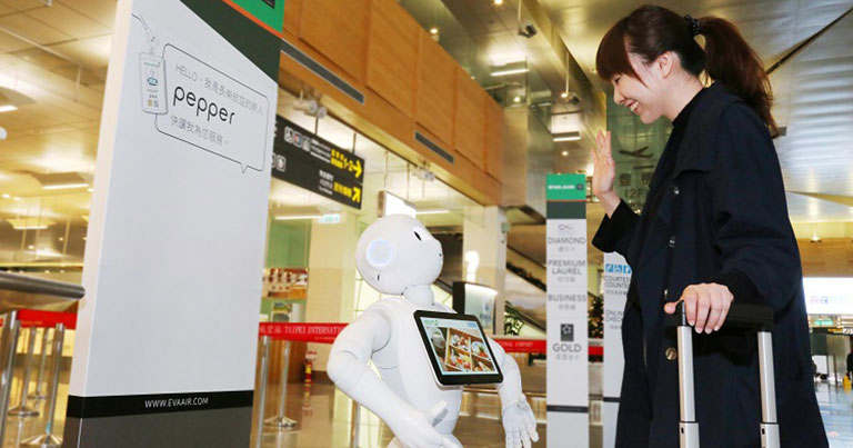 EVA Air introduces customer service robots at Songshan and Taoyuan airports