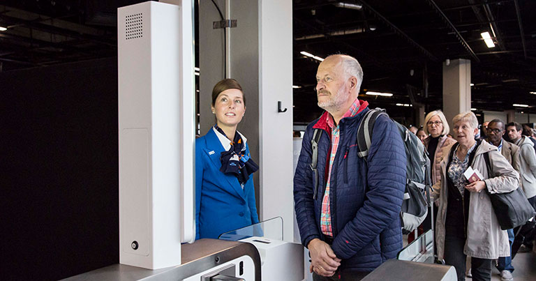 Schiphol Airport and KLM launch biometric boarding trial