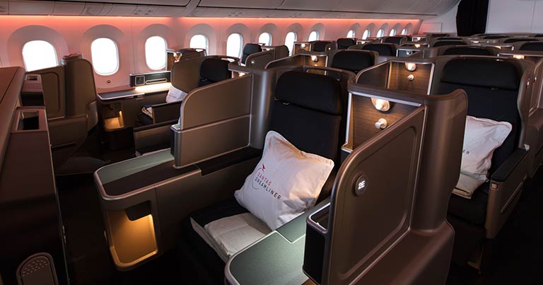 Qantas unveils landmark first Boeing 787-9 Dreamliner