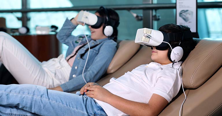 Etihad, Emirates and Aviapartner tap into virtual reality technology in airport lounges
