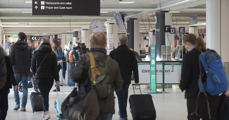 Edinburgh Airport and Ryanair trial early baggage check-in service