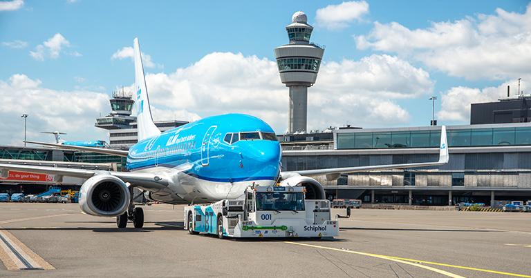 Schiphol invests in TaxiBots for sustainable aircraft taxiing