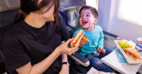 Alaska Airlines enhances passenger experience with greater variety of meal options onboard