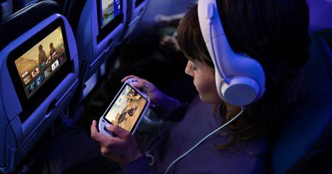 United accelerates Starlink connectivity with installation on more than 300 regional aircraft