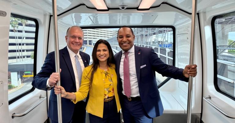 Tampa International Airport unveils new Blue Shuttles for enhanced passenger experience