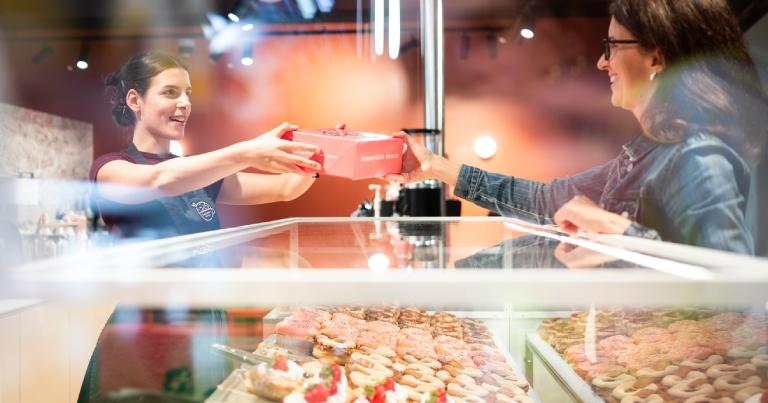 Berlin Brandenburg Airport expands passenger dining offer with innovative vegan concept Brammibal’s Donuts