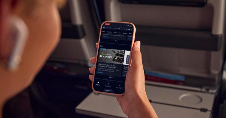 Delta launches SkyPicks interactive sports experience with DraftKings onboard flights
